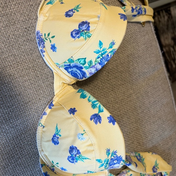 BRAND NEW WEWOREWHAT SWIMSUIT!!! Includes both top and bottom!!!! - Picture 6 of 8